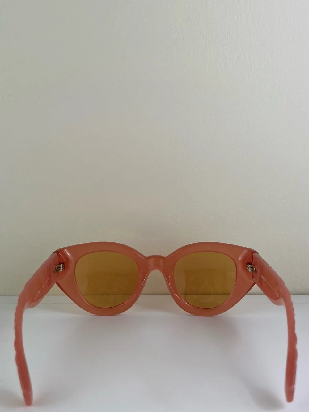 BURBERRY ORANGE ROUND SUNGLASSES - Picture 6 of 13